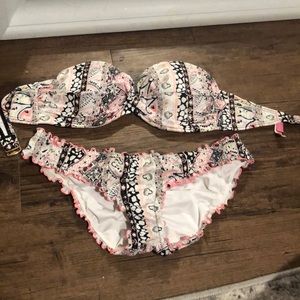 Victoria’s secret bandeau bikini